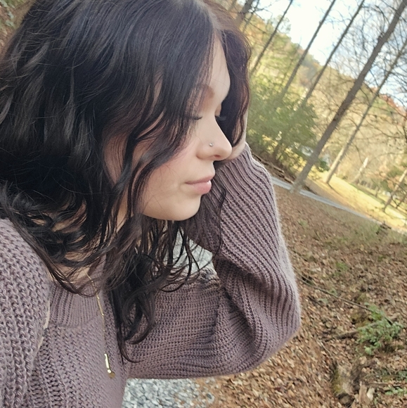 Meet your Posher, Lela - Picture 1 of 1